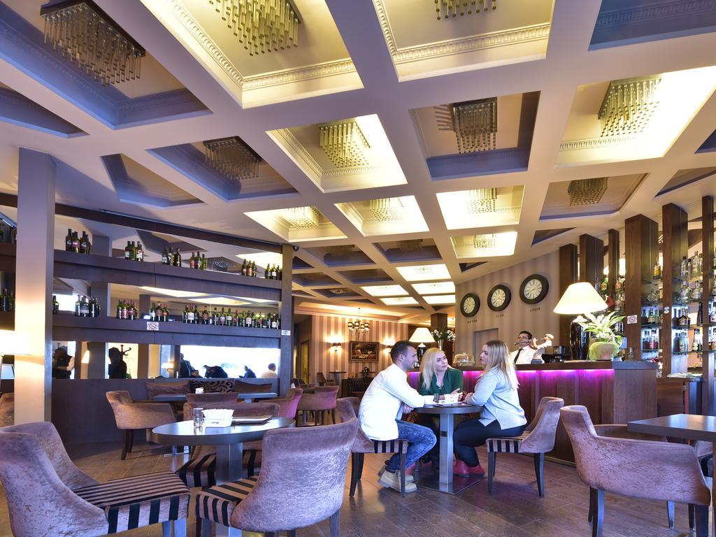 Hotel Doro City Tirana Exterior foto